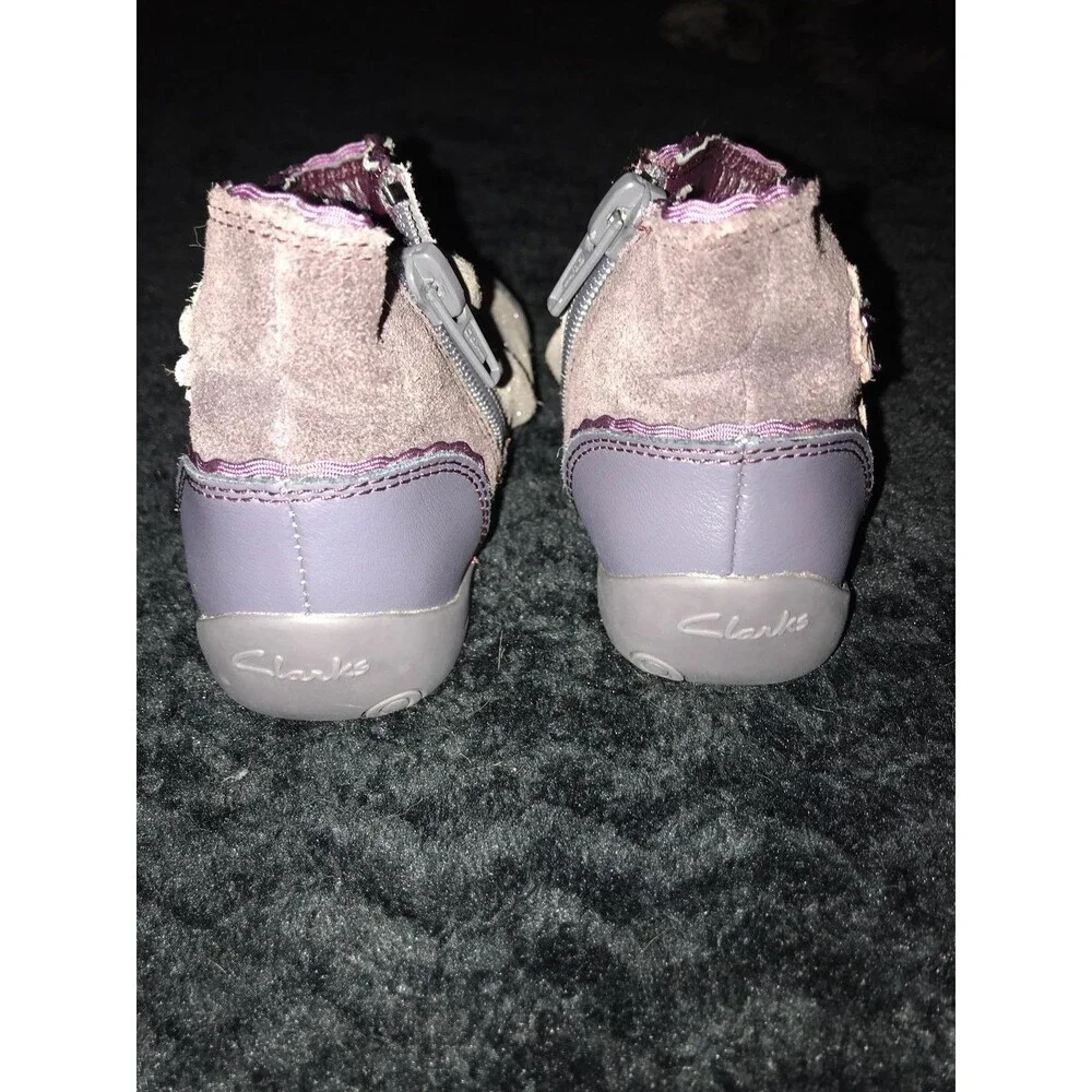 Clark’s Slouchy Boots 5 Toddler Glitter